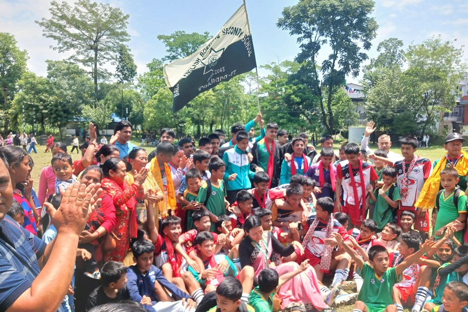 बालोदय बोर्डिङ स्कुललाई पाँचौँ वडाध्यक्ष कपको उपाधि